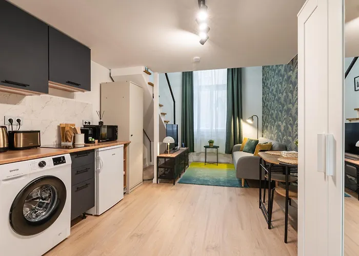 Apple Tree Apartment